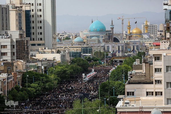 بدرقه رئیس جمهور شهید تا خانه ابدی توسط خراسانی‌ها