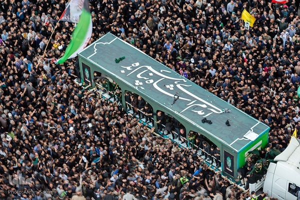 بدرقه رئیس جمهور شهید تا خانه ابدی توسط خراسانی‌ها