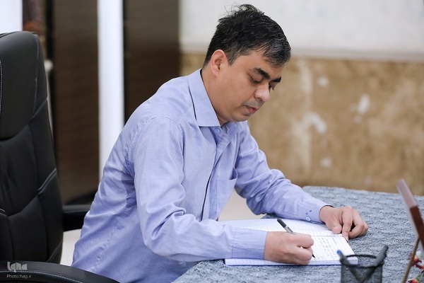 ادای احترام رؤسای بعثه سایر کشور‌های اسلامی و هیئت‌های همراهشان به مقام رئیس جمهور شهید