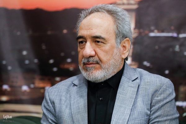 ادای احترام رؤسای بعثه سایر کشور‌های اسلامی و هیئت‌های همراهشان به مقام رئیس جمهور شهید