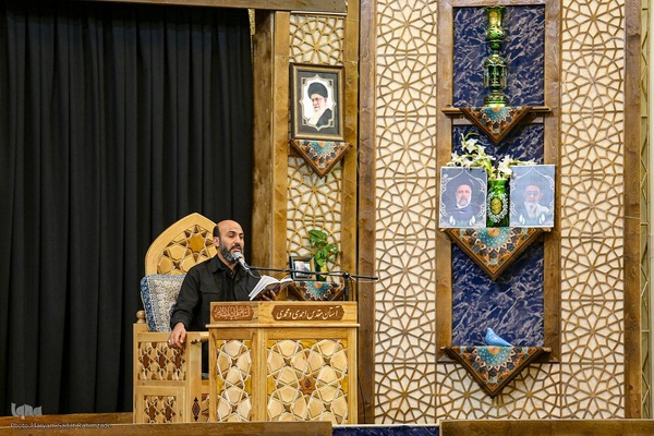 بزرگداشت شهید جمهور و همراهان در حرم حضرت شاهچراغ (ع)