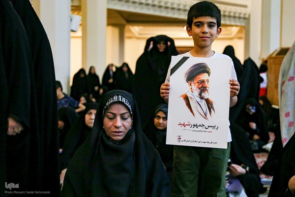 بزرگداشت شهید جمهور و همراهان در حرم حضرت شاهچراغ (ع)