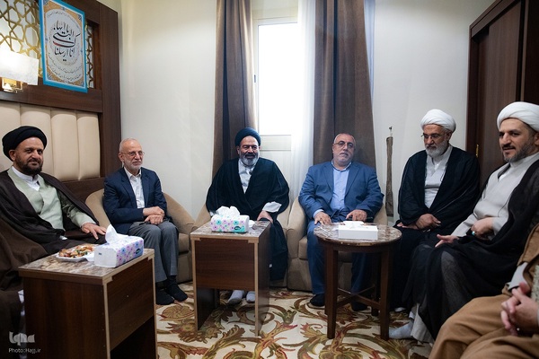دیدارمسئولان حوزه حج و زیارت با نمایندگان دفاتر مراجع عظام تقلید