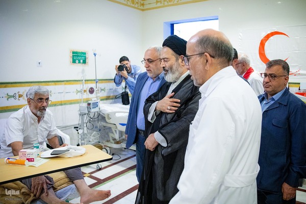 بازدید سرپرست حجاج ایرانی از بیمارستان مکه مکرمه