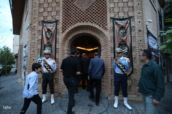 دیدار جمعی از فرزندان شهدا با خانواده شهید صیاد شیرازی