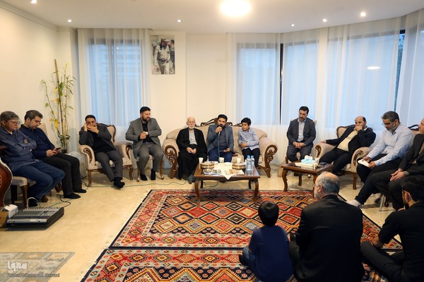 دیدار جمعی از فرزندان شهدا با خانواده شهید صیاد شیرازی