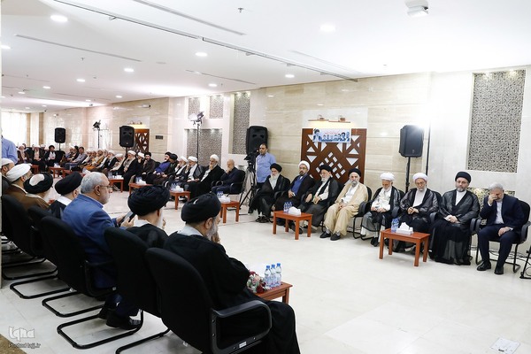 دیدار با نمایندگان مراجع تقلید درمکه