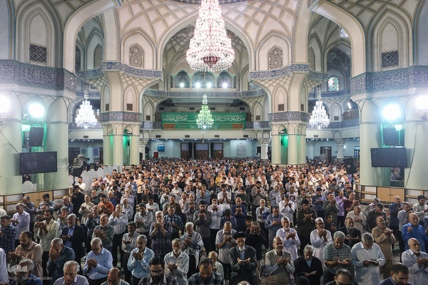 نماز عید قربان در حرم حضرت عبدالعظيم(ع)