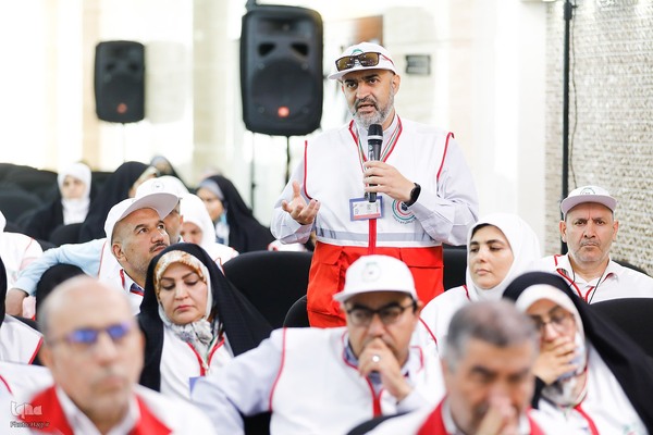 دیدار با پزشکان و کادر درمان داوطلب در حج 1403