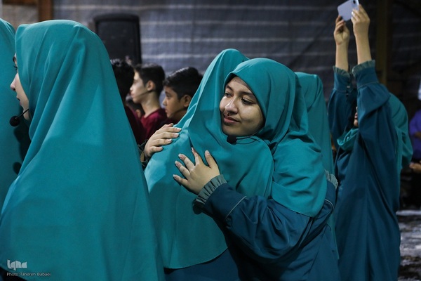 «ضیافت غدیر با حضورایتام و فرزندان محسنین تحت حمایت کمیته امداد استان تهران»