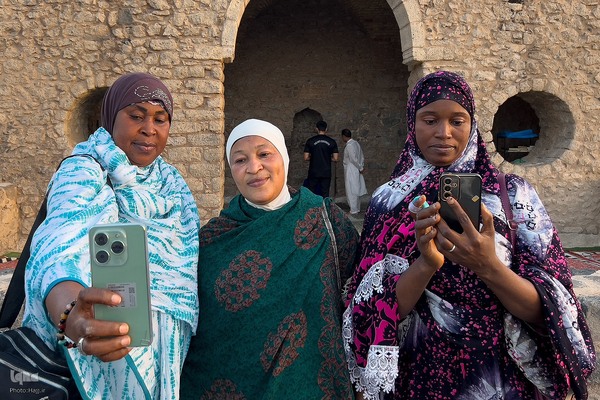 زیارت دوره زائران در مدینه منوره