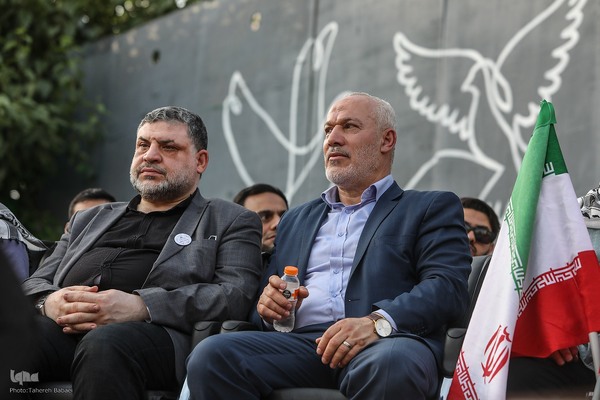 استقبال مردمی از خانواده های شهدا و بازماندگان غزه