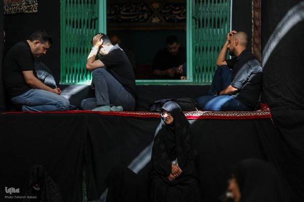 عزاداری چهارمین روزمحرم در تکیه سادات اخوی