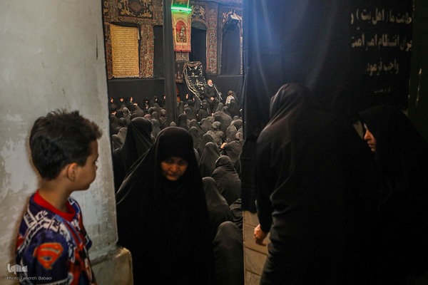 عزاداری چهارمین روزمحرم در تکیه سادات اخوی