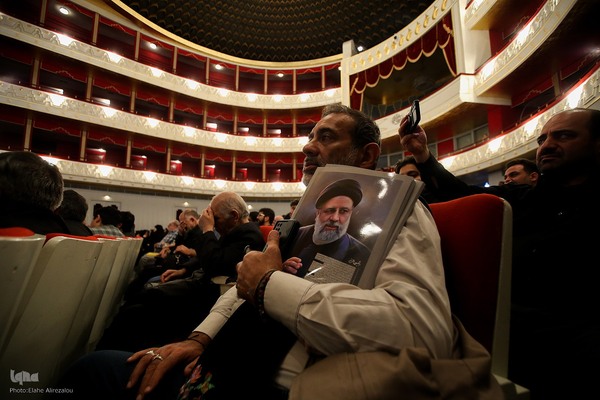 مجلس روضه اصحاب فرهنگ و هنر و رسانه به یاد شهید جمهور