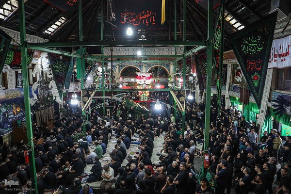 مراسم تاسوعای حسینی در امام زاده صالح(ع) تجریش