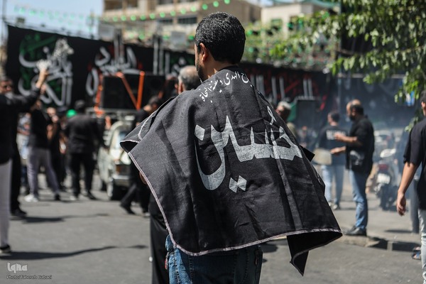 عزاداری ظهر عاشورای حسینی در تهران