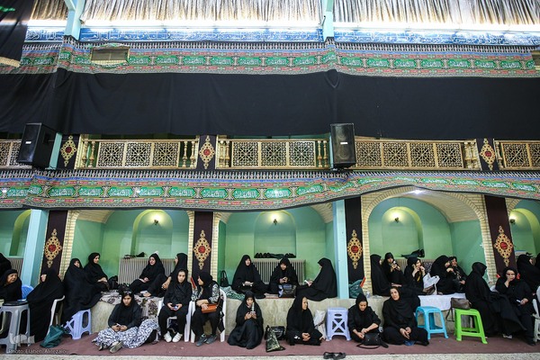 عزاداری ظهر عاشورا در محله کن