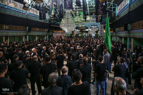 عزاداری ظهر عاشورا در محله کن