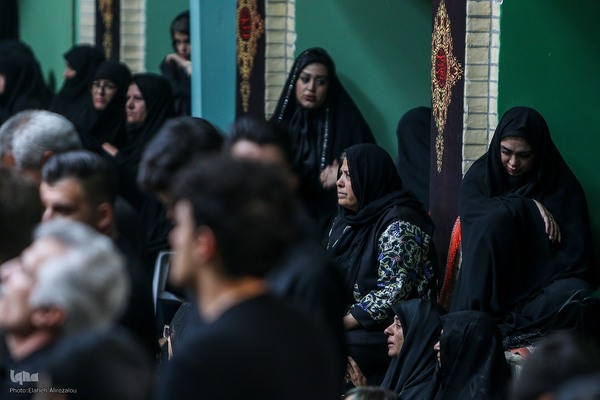 عزاداری ظهر عاشورا در محله کن