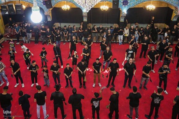 عزاداری ظهر عاشورا در محله کن