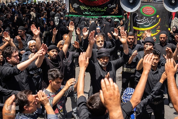 عاشورای حسینی در حرم رضوی