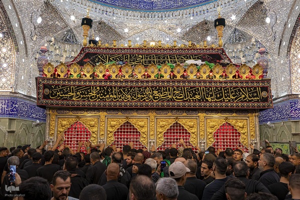 حال و هوای کربلای معلی در روز عاشورا