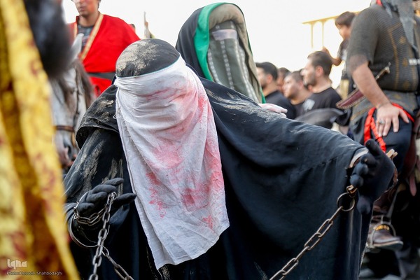 دسته نمادین کاروان اسرای کربلا در قم