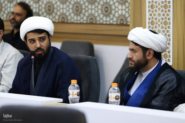 نشست هم‌اندیشی برنامه‌های قرآنی ماه صفر و پیاده‌روی اربعین