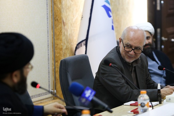 نشست هم‌اندیشی برنامه‌های قرآنی ماه صفر و پیاده‌روی اربعین