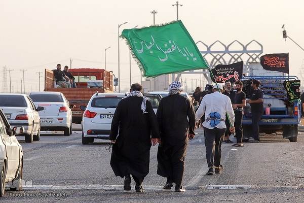 حرکت کاروان‌های پیاده‌روی اربعین به سمت شلمچه