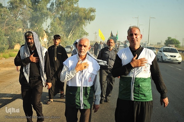 حرکت زائران اربعین از الهایی