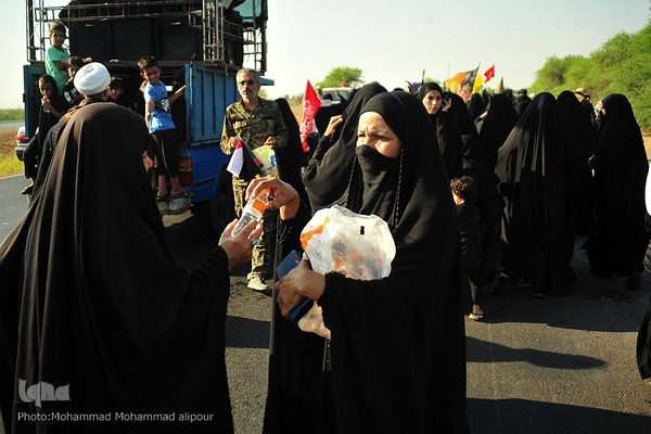 حرکت زائران اربعین از الهایی