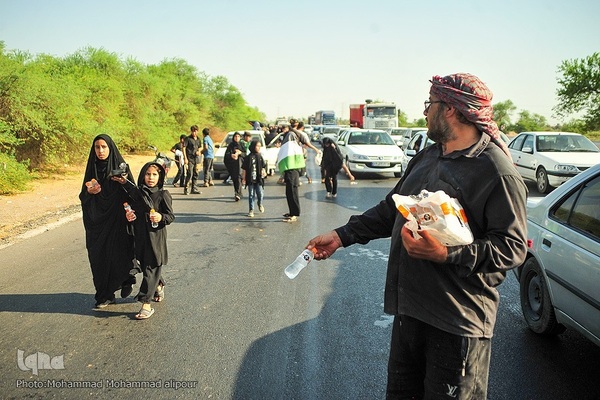 حرکت زائران اربعین از الهایی