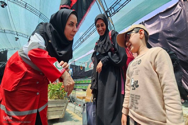 خدمات‌رسانی نیروهای هلال احمر آذربایجان غربی در مرز تمرچین‎