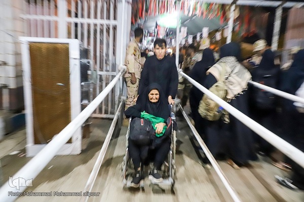 خروج شبانه زائران از مرز چذابه