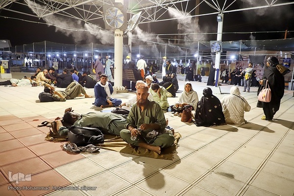 خروج شبانه زائران از مرز چذابه