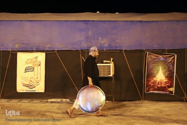 خدمت‌رسانی شبانه‌روزی مواکب حسینی به زوار در چذابه