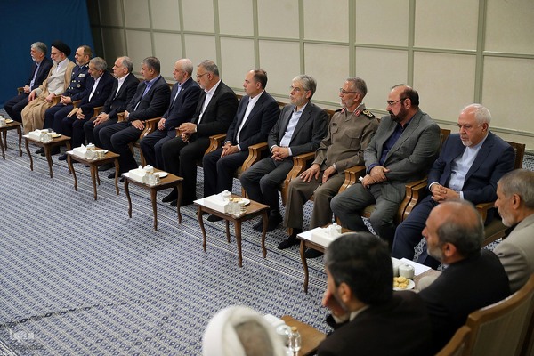 دیدار رئیس‌جمهور و اعضای هیئت دولت چهاردهم با رهبر معظم انقلاب