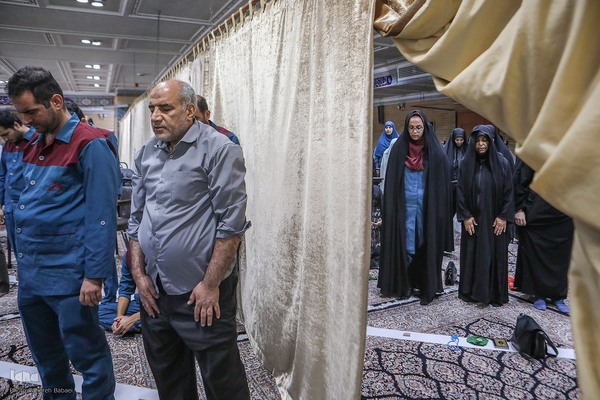 رونمایی از لوح فشرده ترتیل کامل قرآن در بیمارستان خاتم‌الانبیاء(ص)