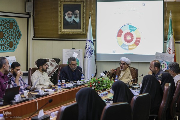 تشکیل نمایشگاه اینفوگرافی قرآنی در ایکنا