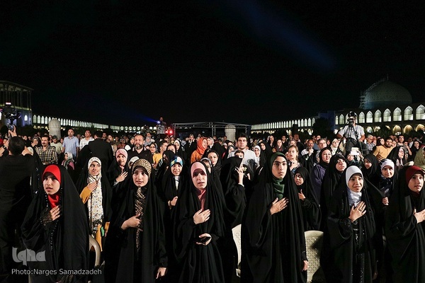 جشن میلاد پیامبر مهربانی‌ها در اصفهان