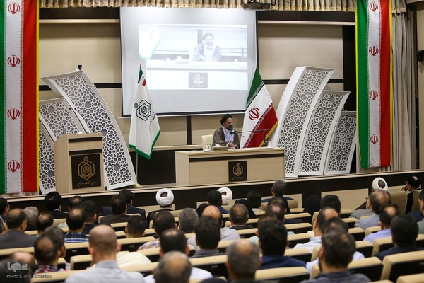 برپایی محفل قرآنی به مناسبت هفته وقف