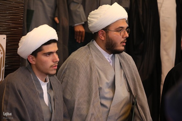 ششمین دوره عمامه گذاری و تکریم حفاظ قرآن مدرسه علمیه دارالسلام تهران