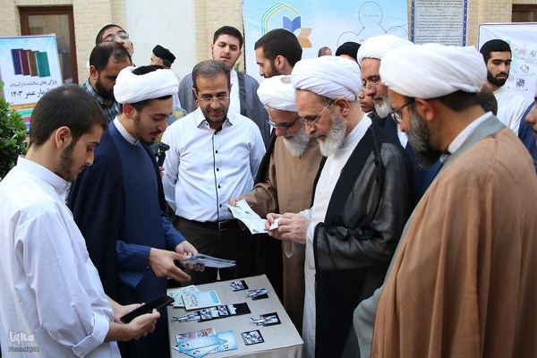 ششمین دوره عمامه گذاری و تکریم حفاظ قرآن مدرسه علمیه دارالسلام تهران