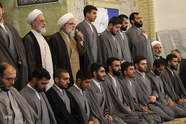 ششمین دوره عمامه گذاری و تکریم حفاظ قرآن مدرسه علمیه دارالسلام تهران