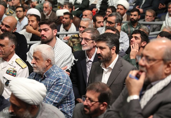 دیدار پیشکسوتان و فعالان دفاع مقدس و مقاومت با رهبر انقلاب