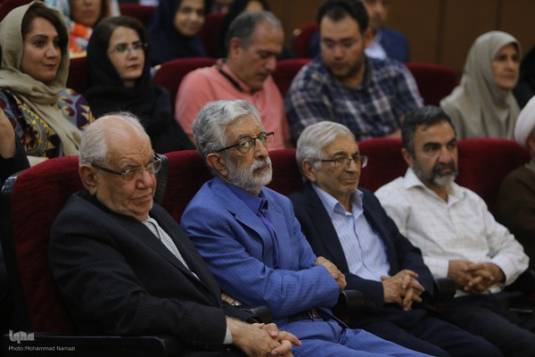 رونمایی از کتاب‌های «اندیشه‌های فلسفی ابن‌سینا» و «حکمت صدرایی در جهان اسلام»