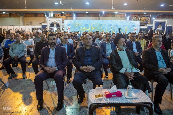 مراسم سراسری مهمانی لاله‌ها