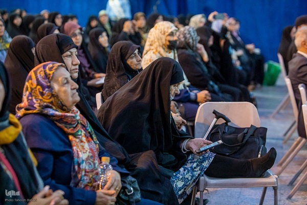 مراسم سراسری مهمانی لاله‌ها